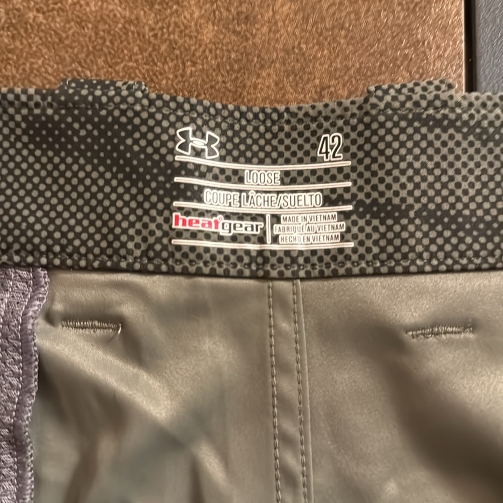 Under Armour Cargo Board Shorts - Picture 3 of 6
